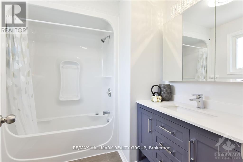 3 Bed, 4 Bath House for Rent in Ottawa – 1316 HALTON TERRACE, Ottawa – MLS# X13453698 - Image 12