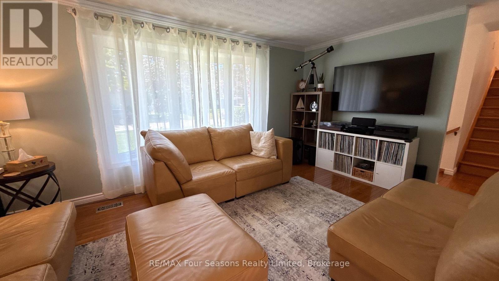 397 FALCONER STREET - 18
