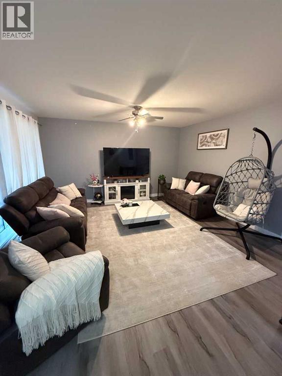 5203 64 Street — photo 7