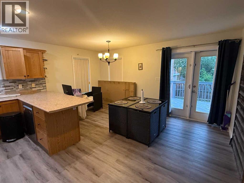 5203 64 Street — photo 8