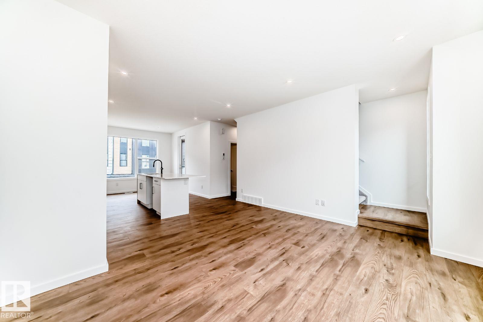 #67 5 Rondeau DR - 21