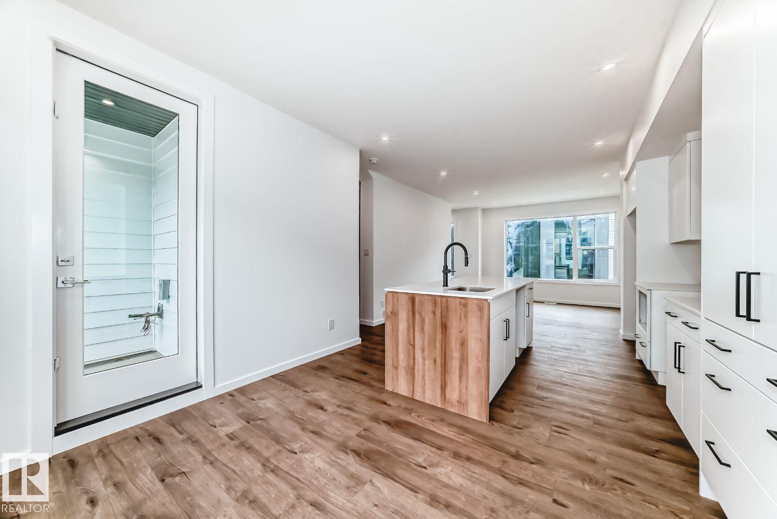 #67 5 Rondeau DR - 14