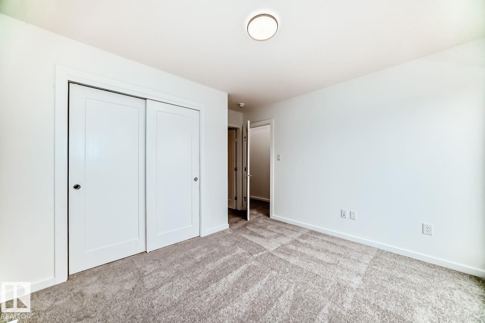 #67 5 Rondeau DR - 34