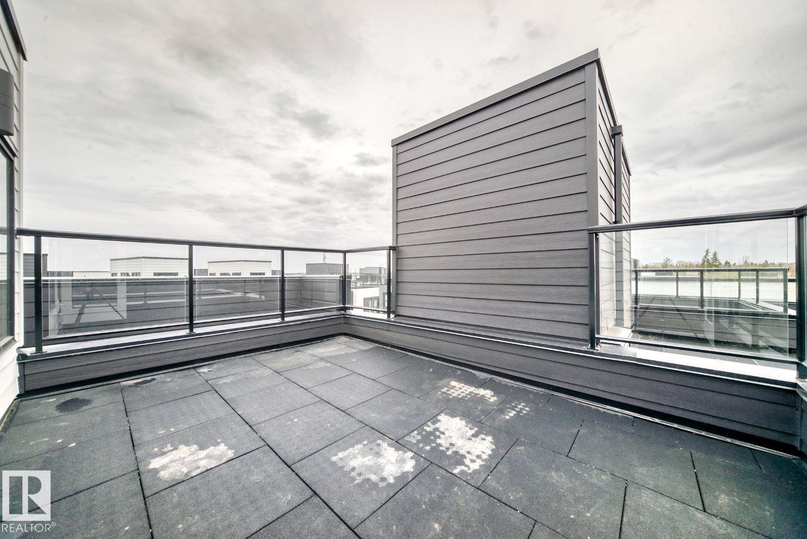 #67 5 Rondeau DR - 40