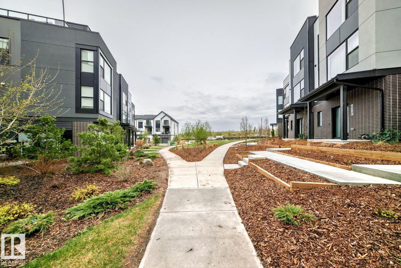 #67 5 Rondeau DR - 54