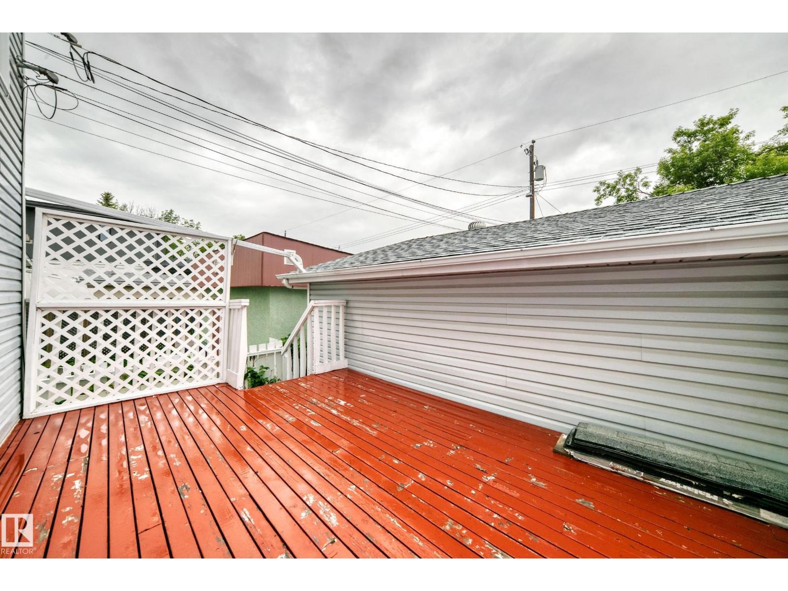 9130 77 AV NW - 14