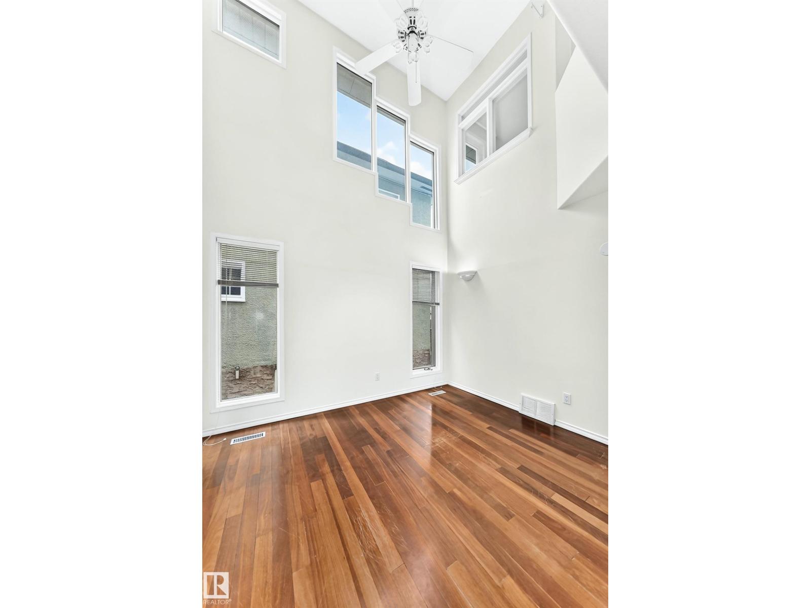 9130 77 AV NW - 24