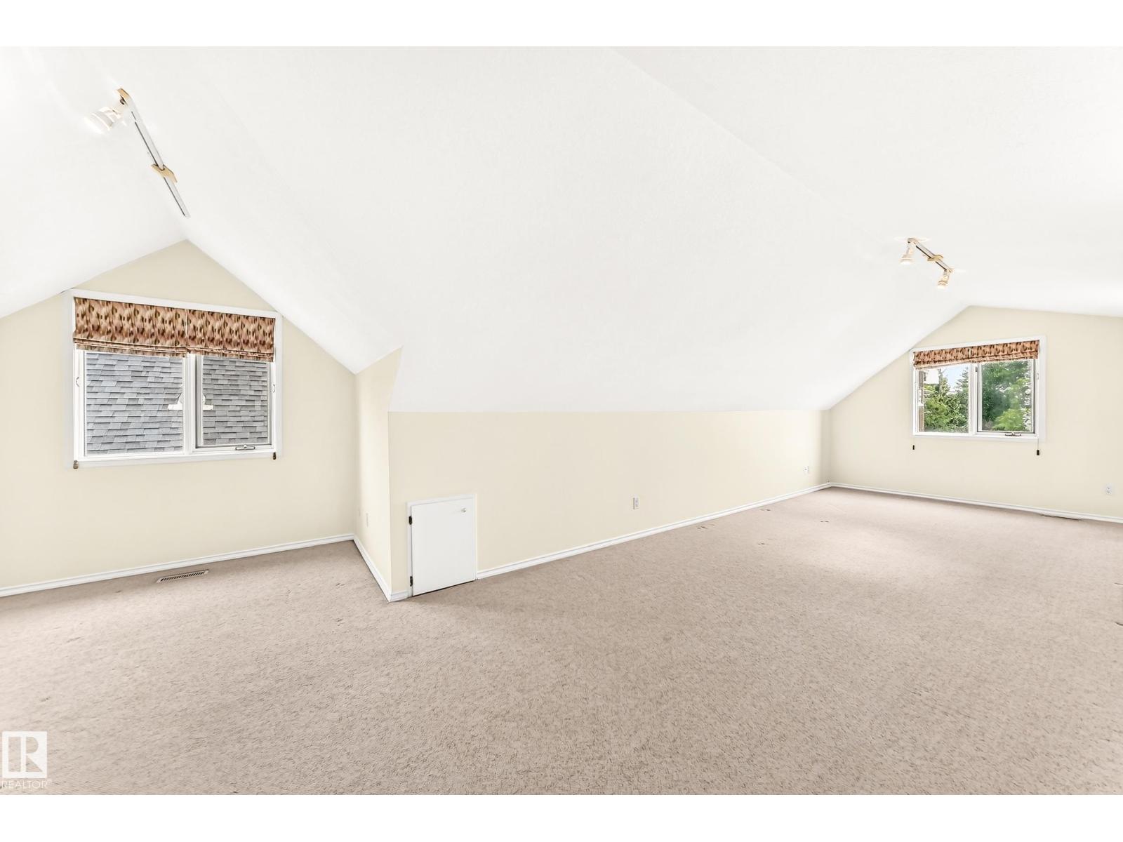 9130 77 AV NW - 42