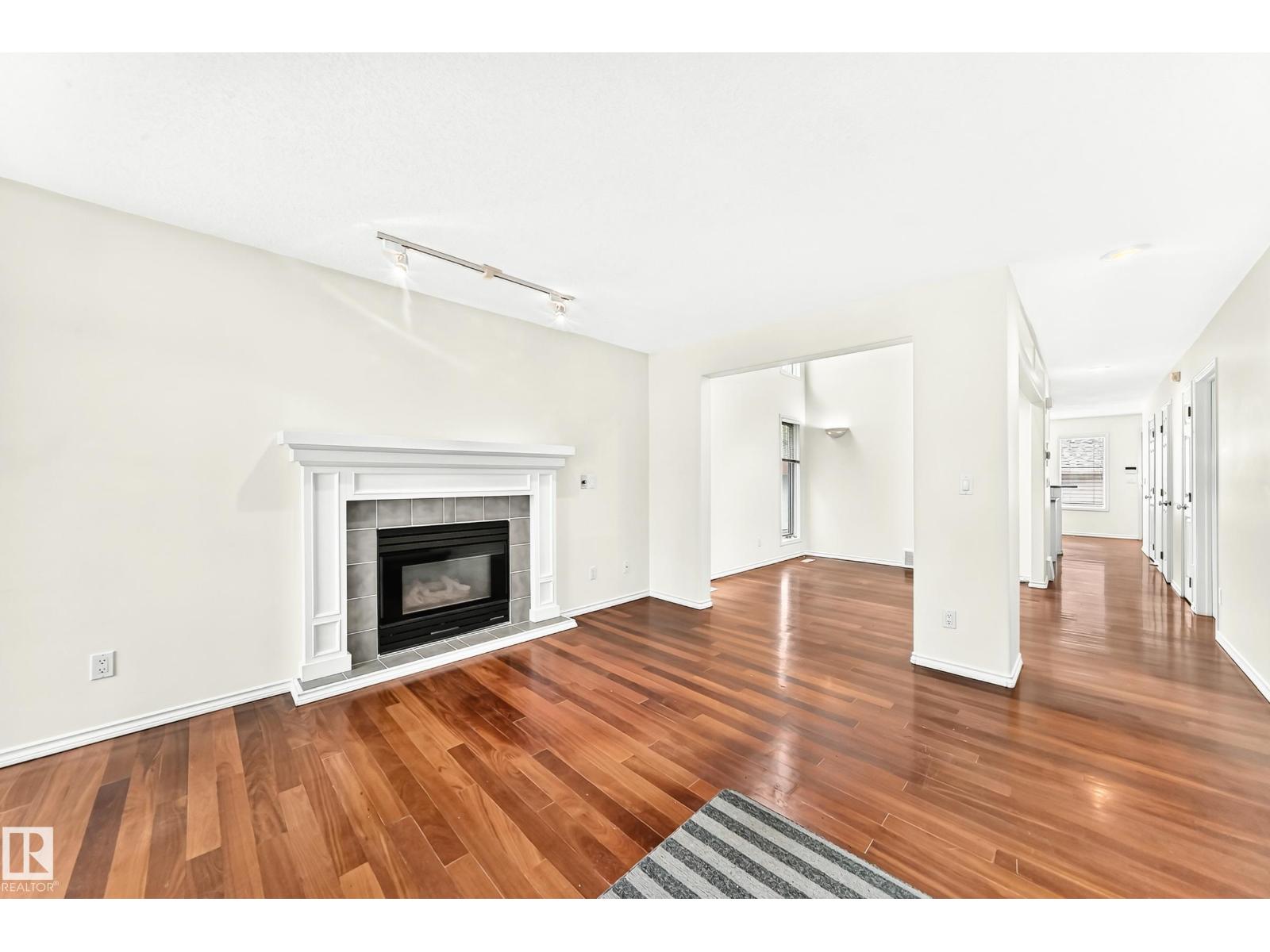 9130 77 AV NW - 20