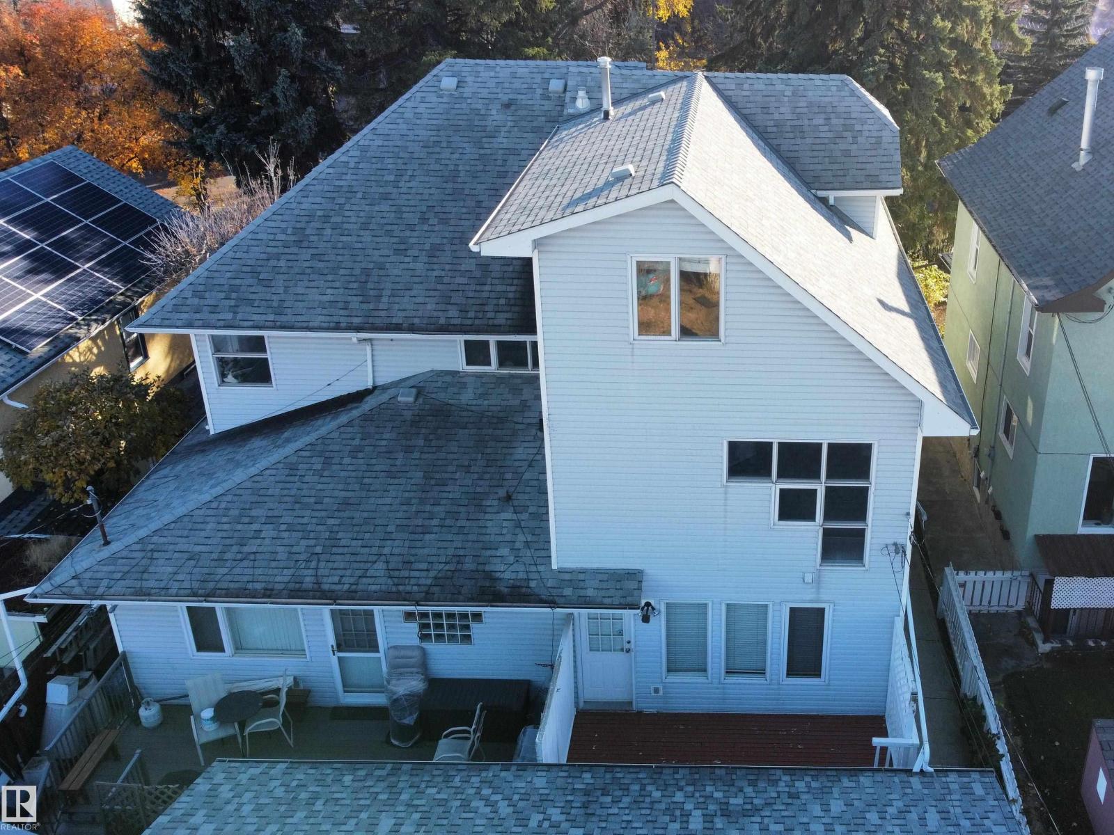 9130 77 AV NW - 70