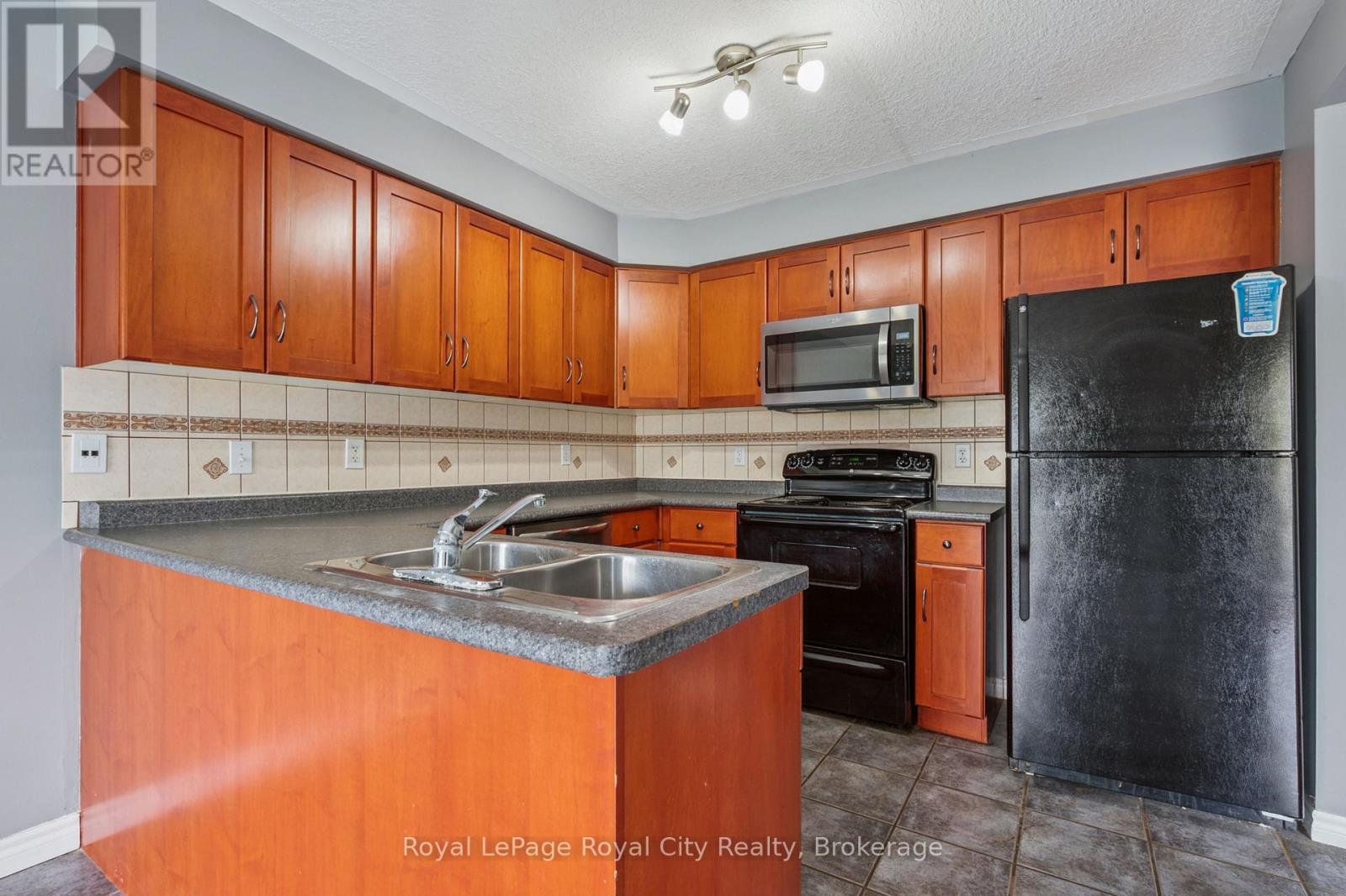 30 DARNELL ROAD - 12