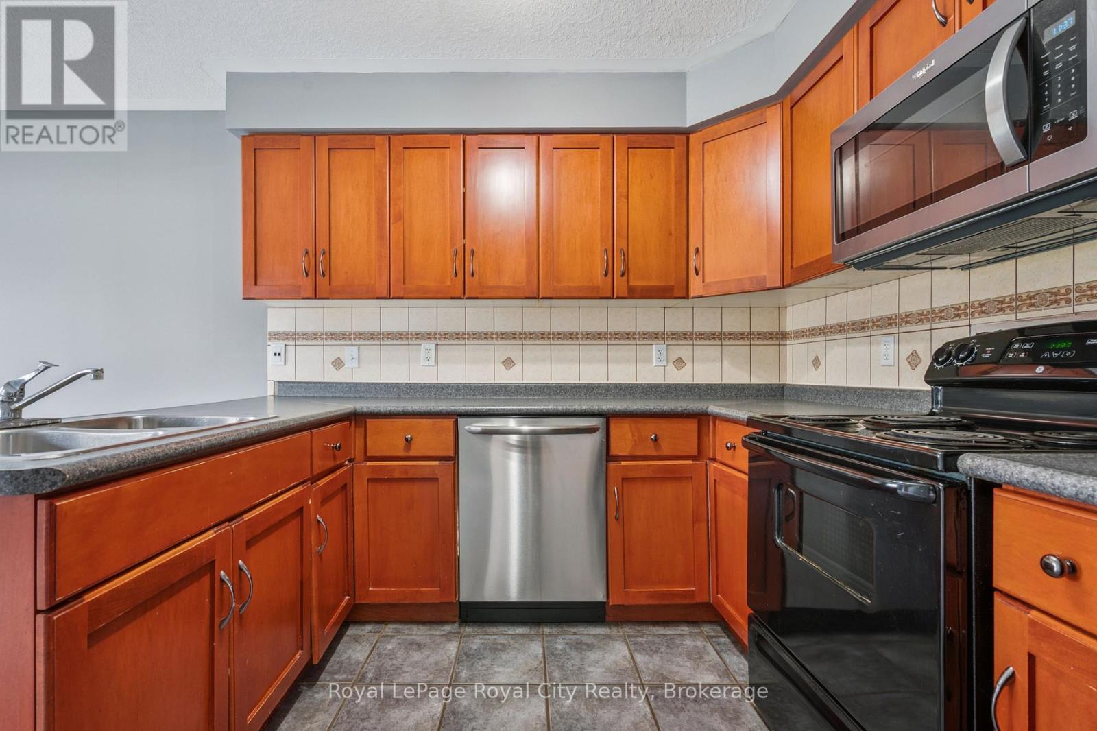 30 DARNELL ROAD - 14
