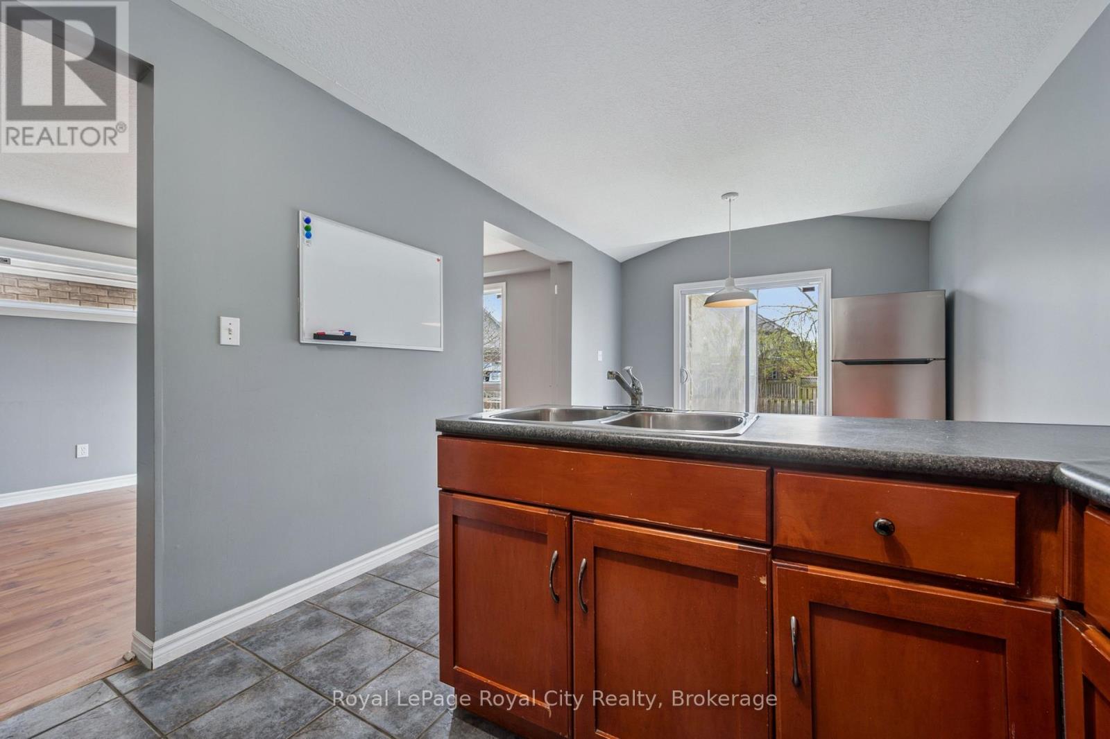30 DARNELL ROAD - 16