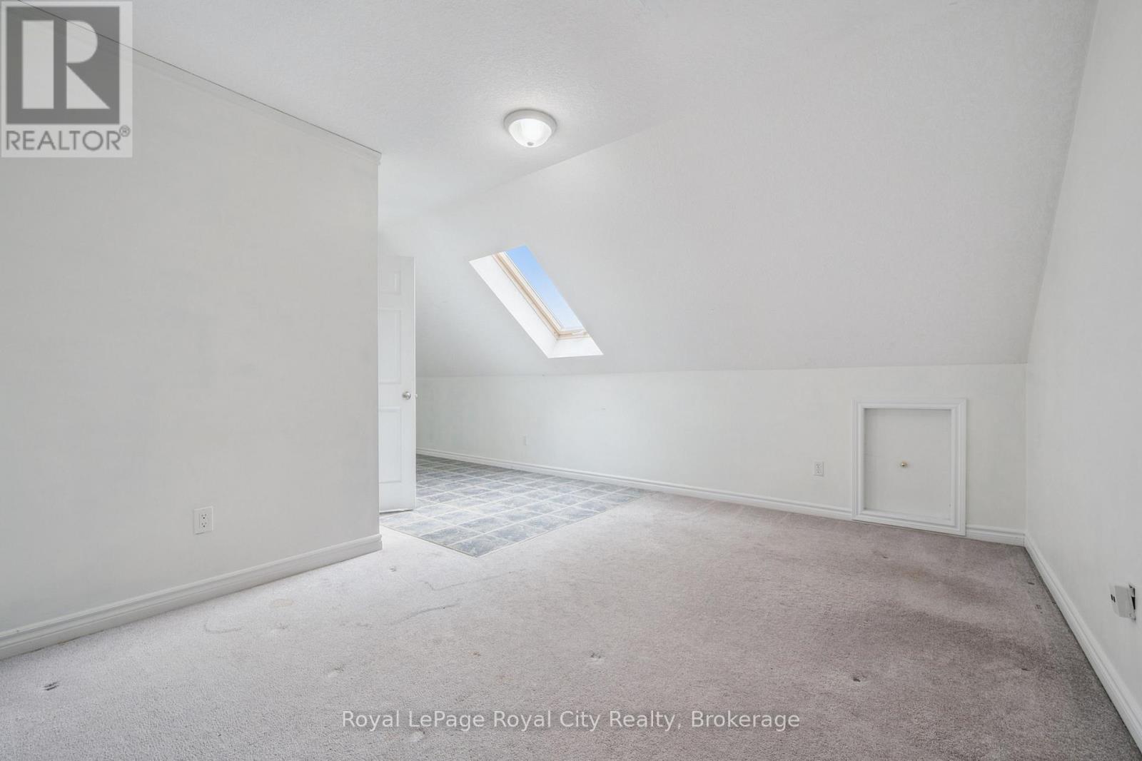 30 DARNELL ROAD - 32