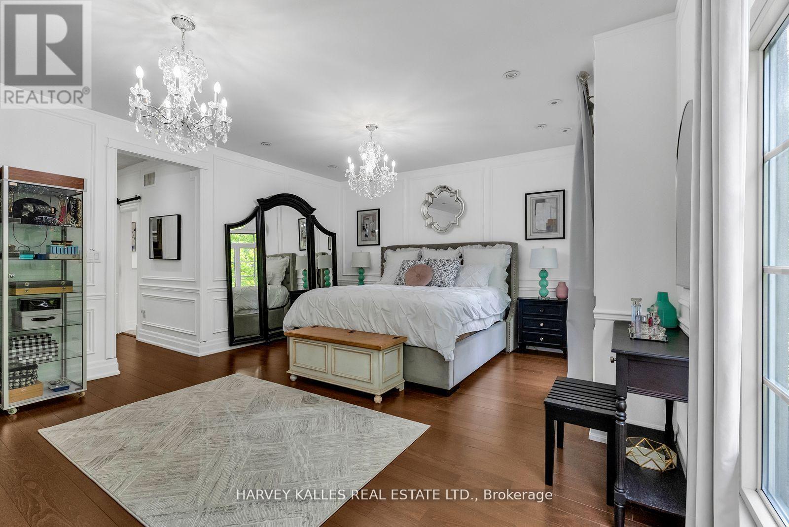 #313 51 YORK MILLS ROAD - 22