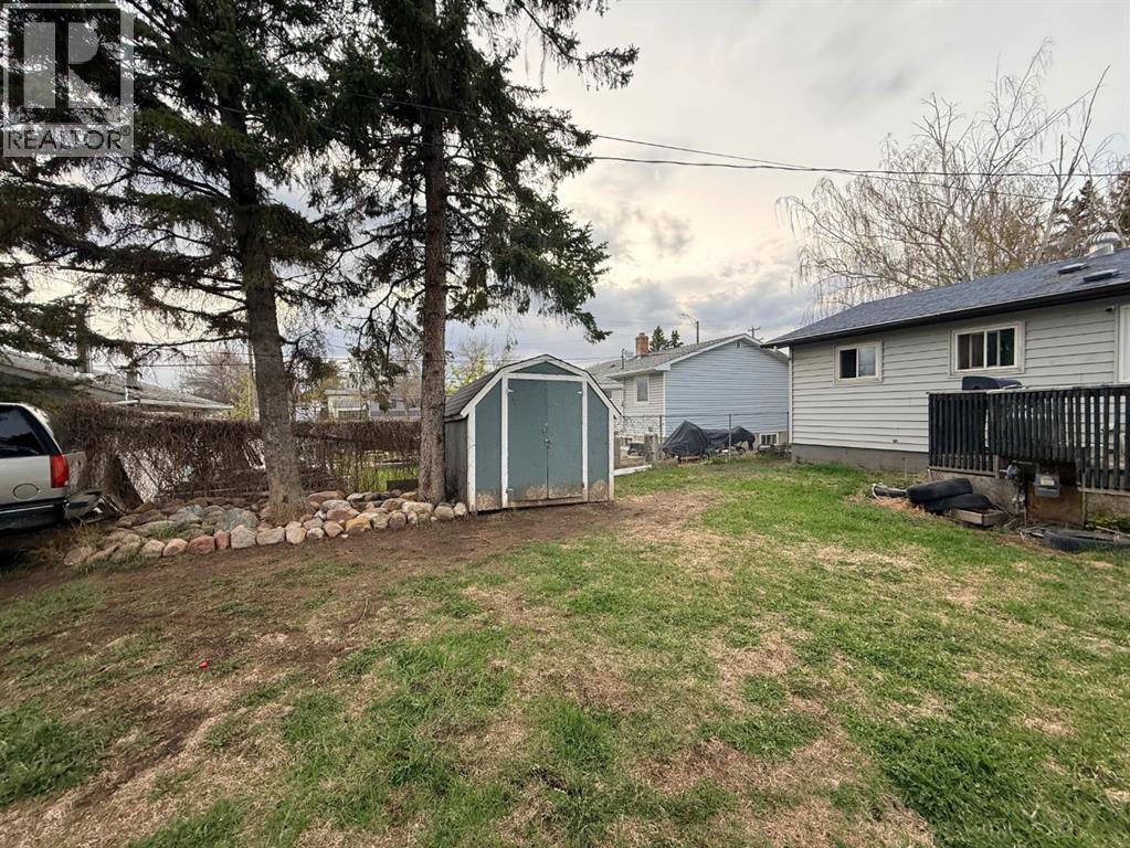 5115 56A Street - 24