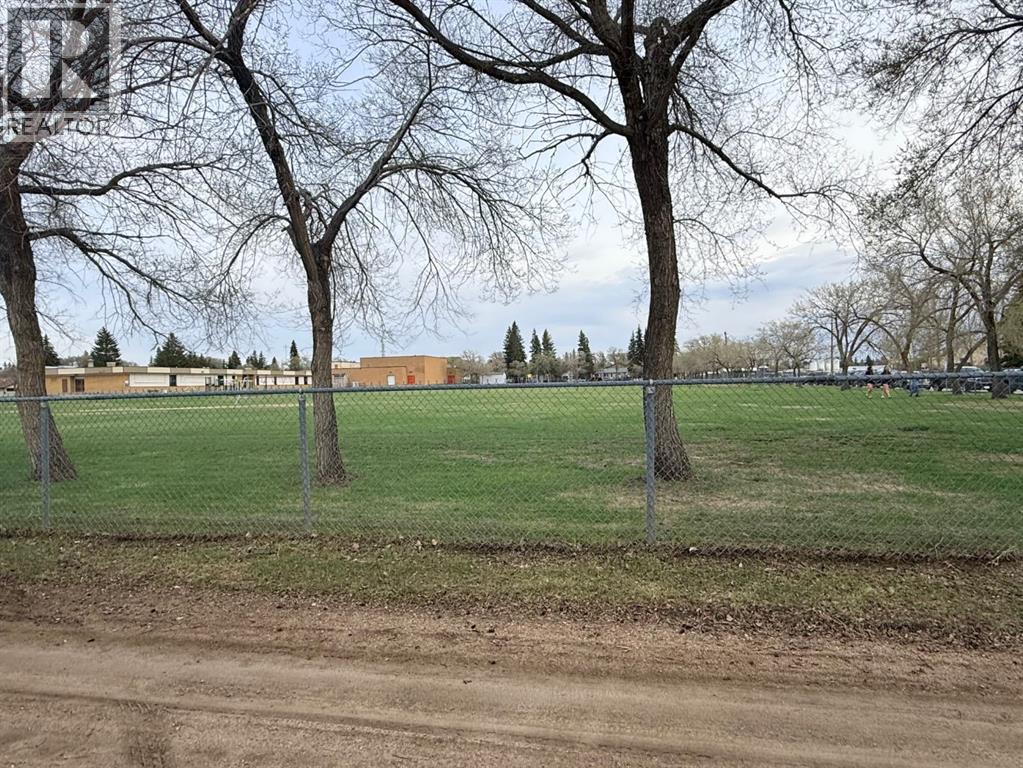 5115 56A Street - 27