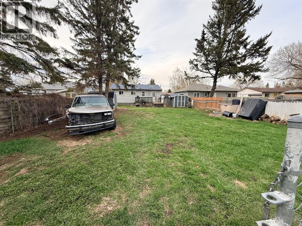 5115 56A Street - 26