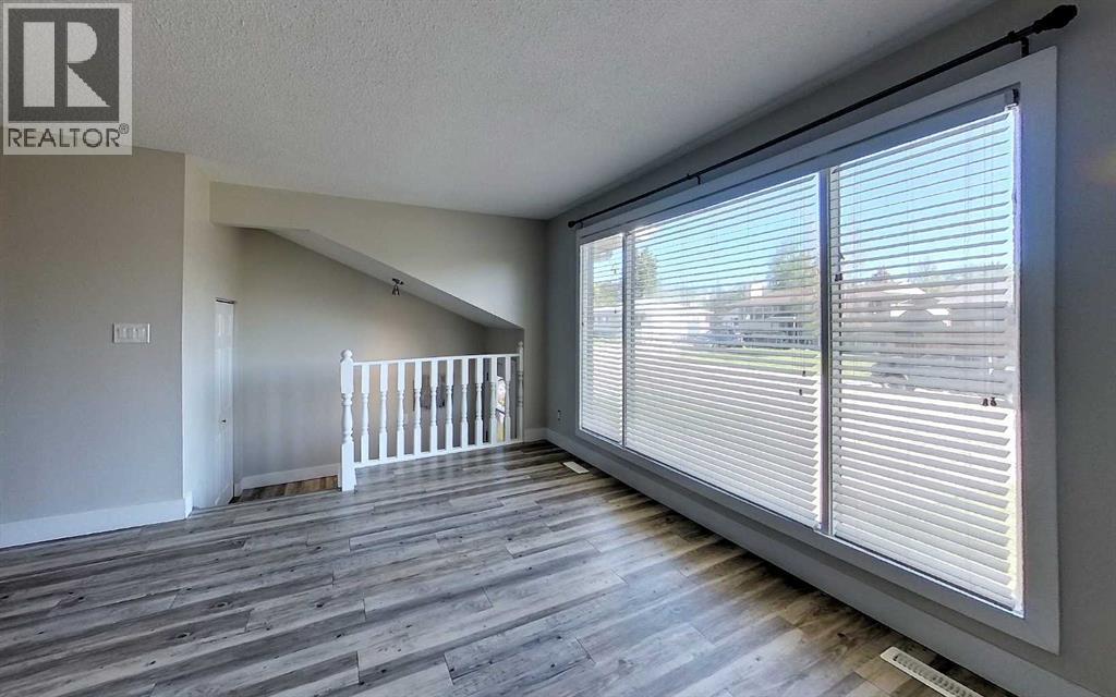 5737 9 Avenue - photo 4
