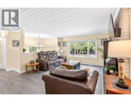 12115 Blakely Road, Pitt Meadows, BC V3Y1J3 Photo 8