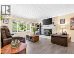 12115 Blakely Road, Pitt Meadows, BC V3Y1J3 Photo 6