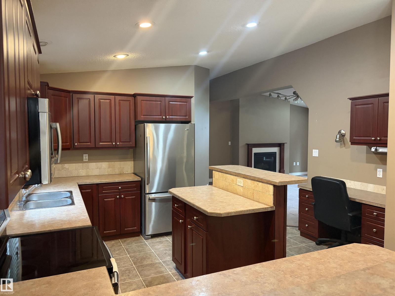 5 Carlson DR — photo 11