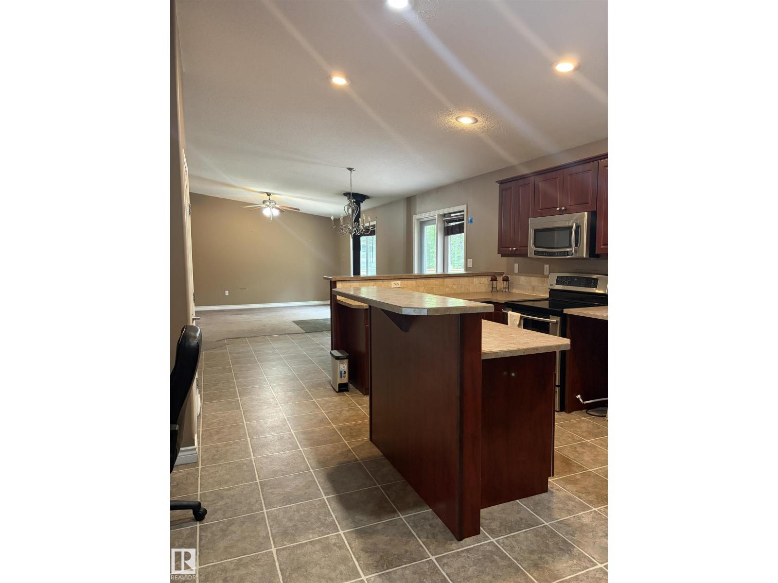 5 Carlson DR — photo 12