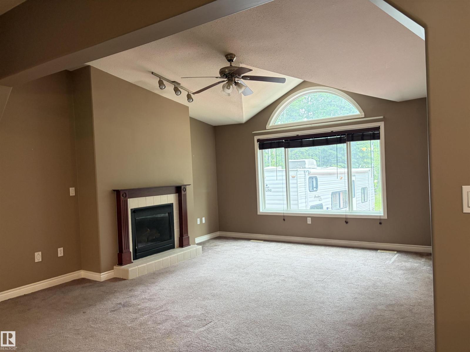 5 Carlson DR — photo 16