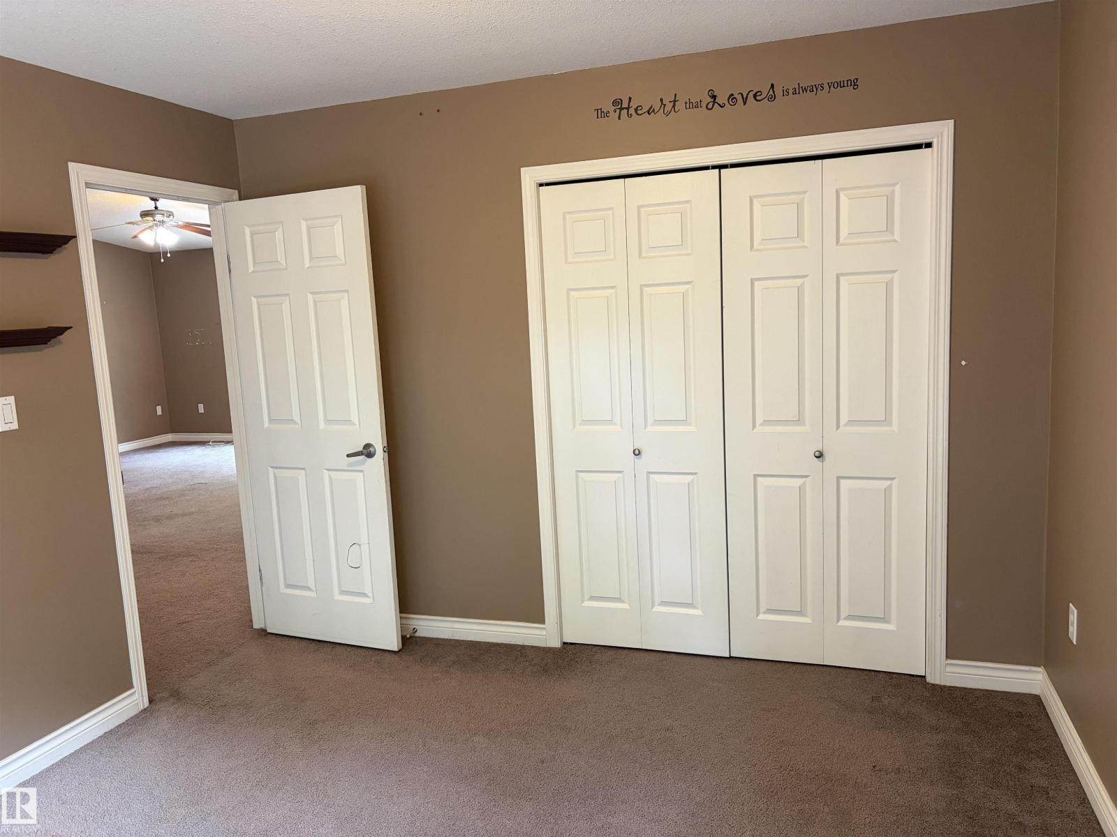 5 Carlson DR — photo 36