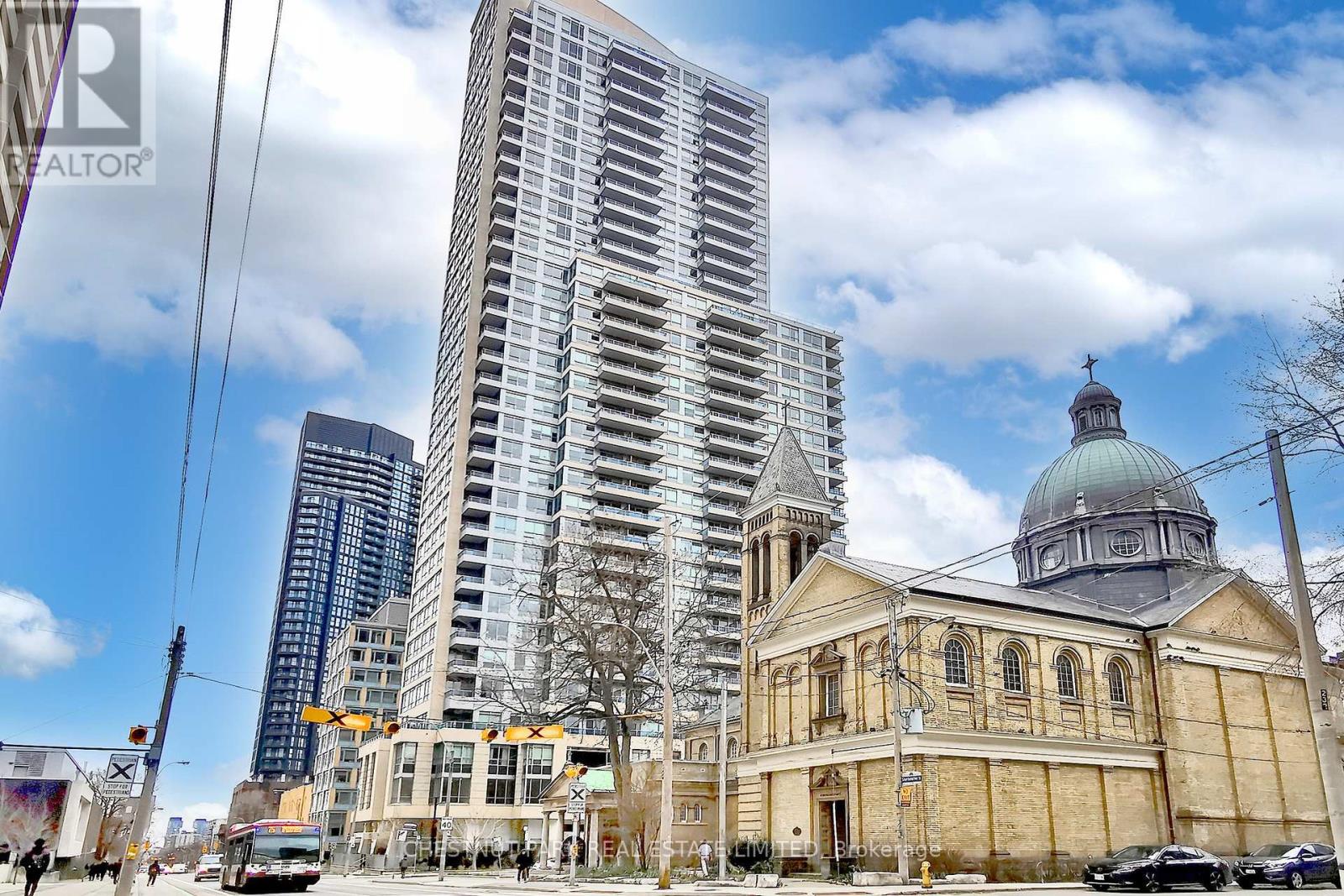 #2506 500 SHERBOURNE STREET - 32