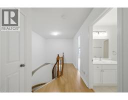 180 Lawrence Lane, Fonthill, ON L2S1E4 Photo 21
