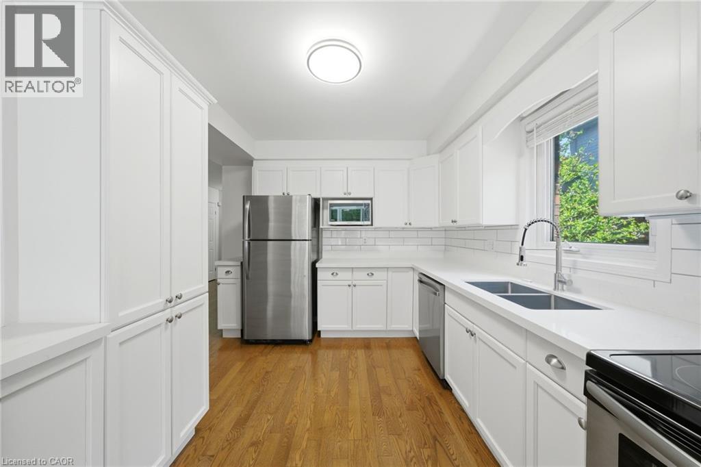 180 LAWRENCE Lane - 15