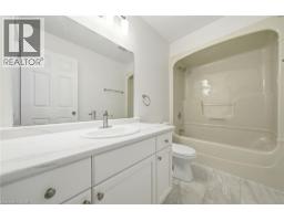 180 Lawrence Lane, Fonthill, ON L2S1E4 Photo 32