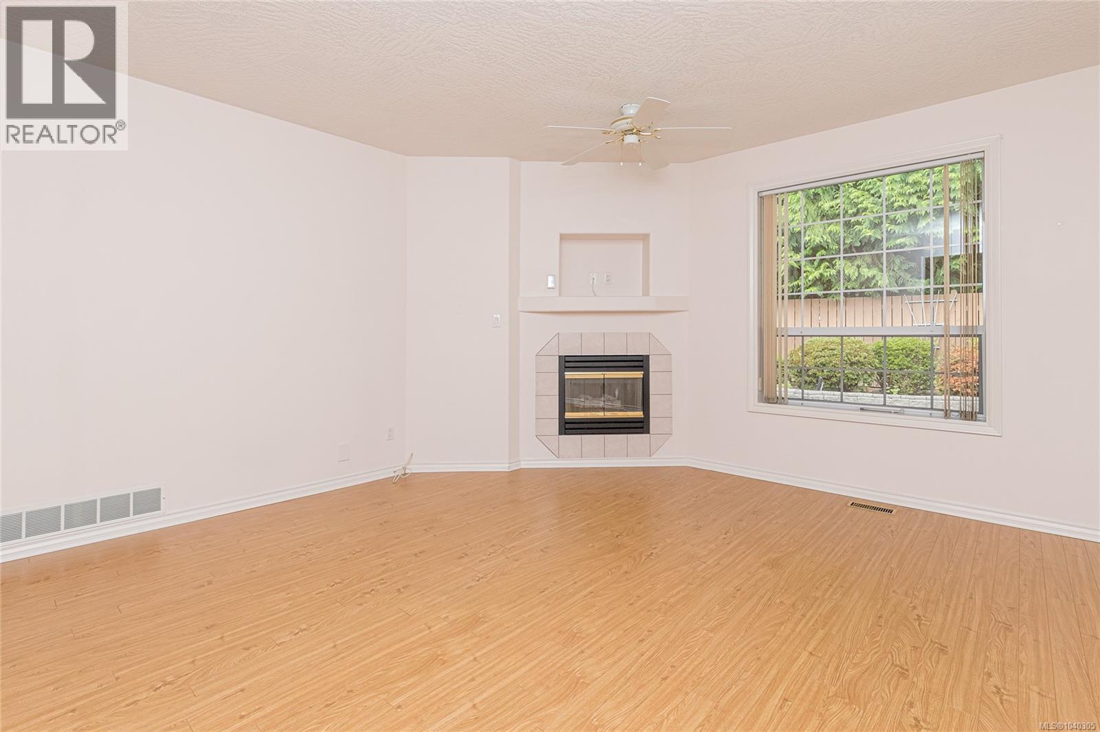 #28 2979 River Rd - 18