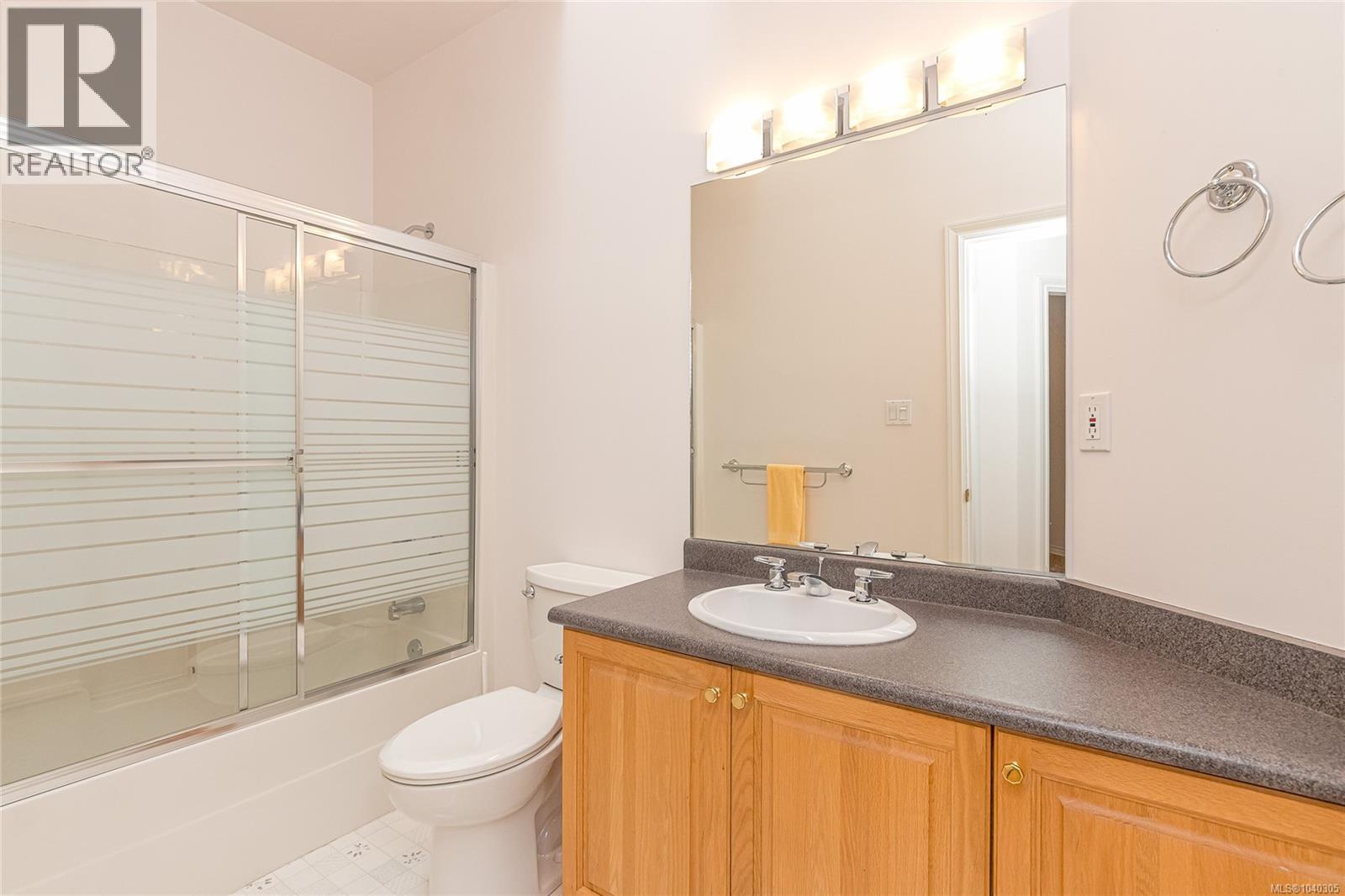 #28 2979 River Rd - 25