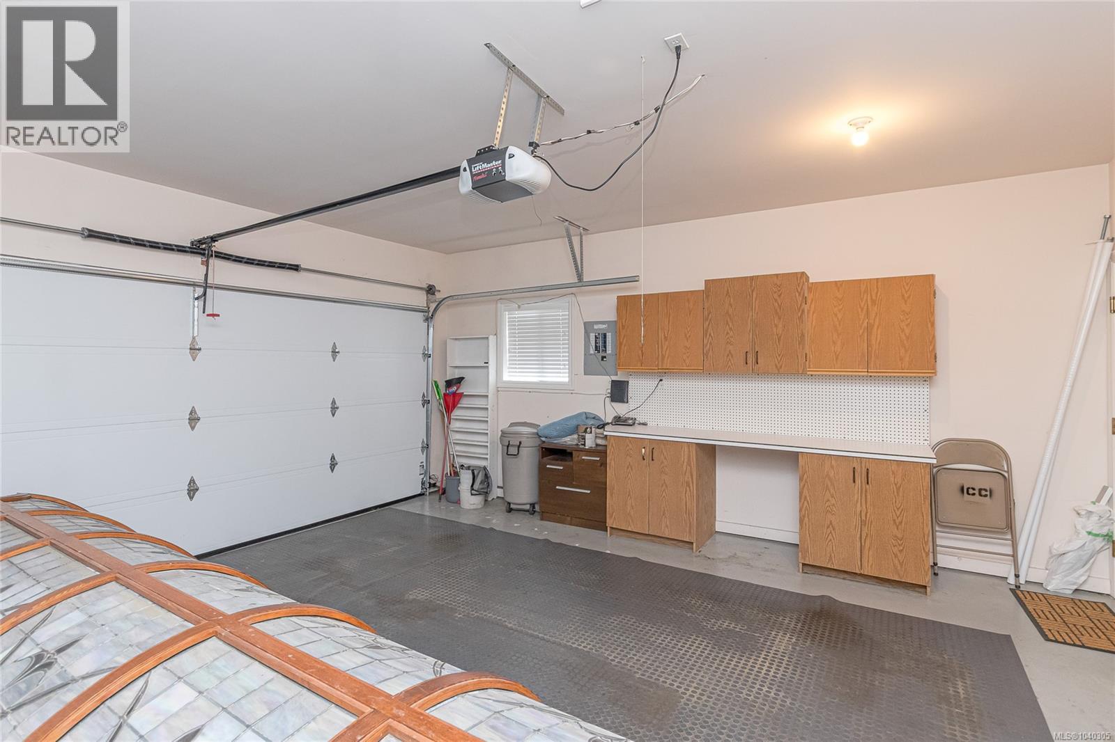 #28 2979 River Rd - 27