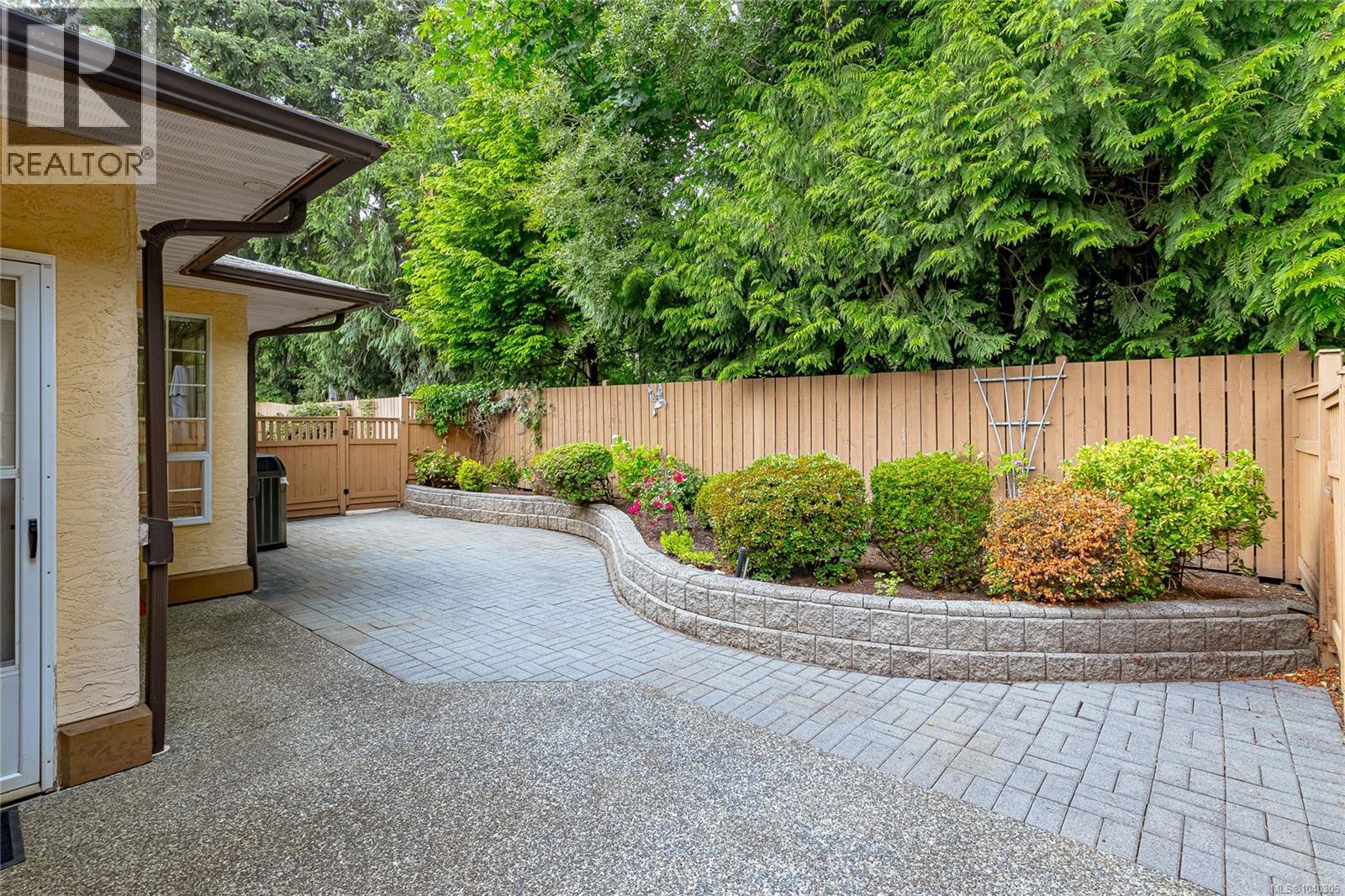 #28 2979 River Rd - 29