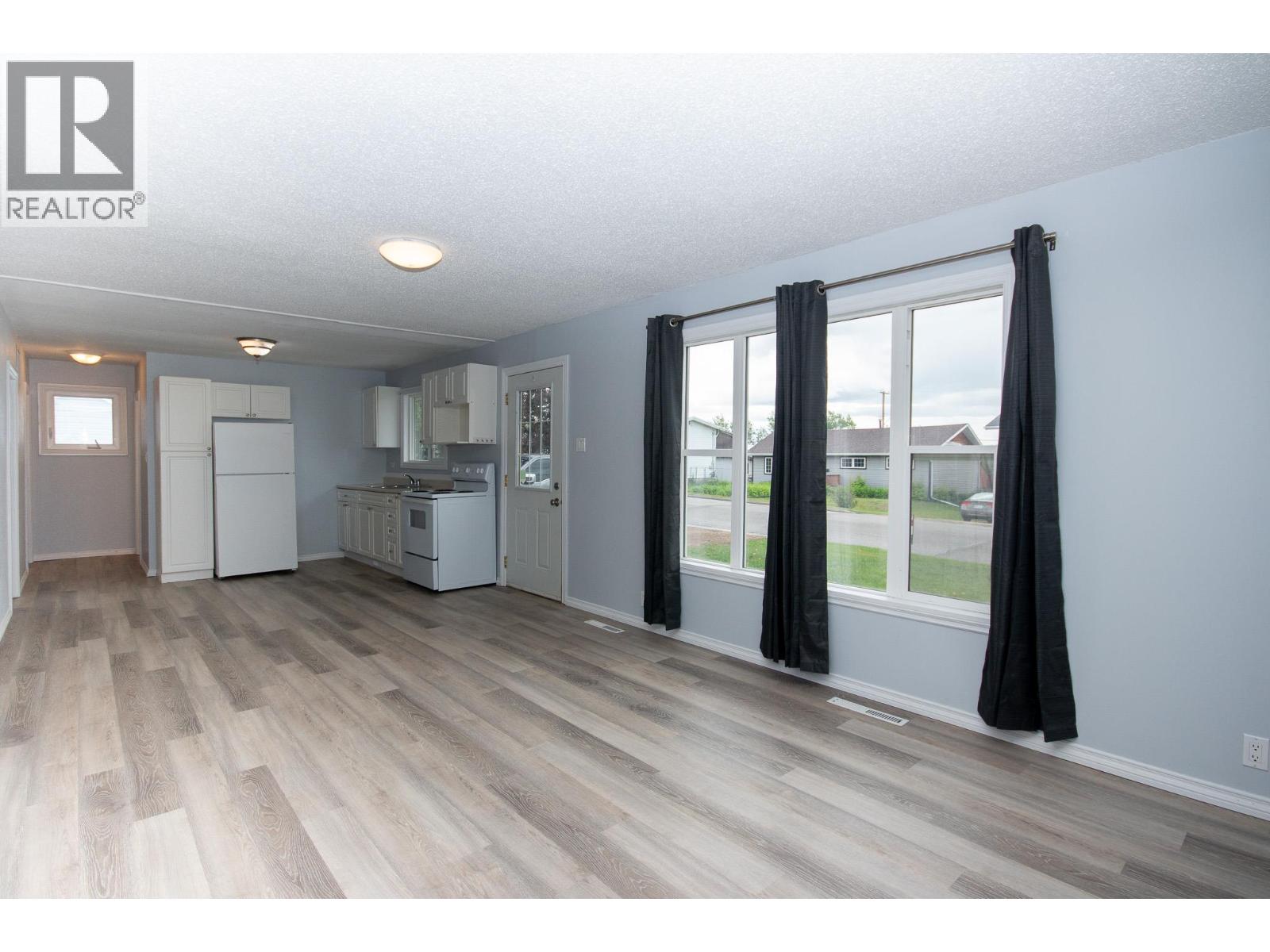 1140 96A Avenue - 4