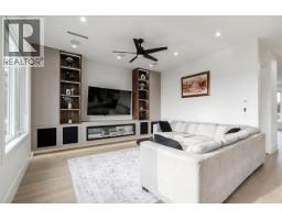 8056 12th Avenue, Burnaby, BC V3N2L1 Photo 6