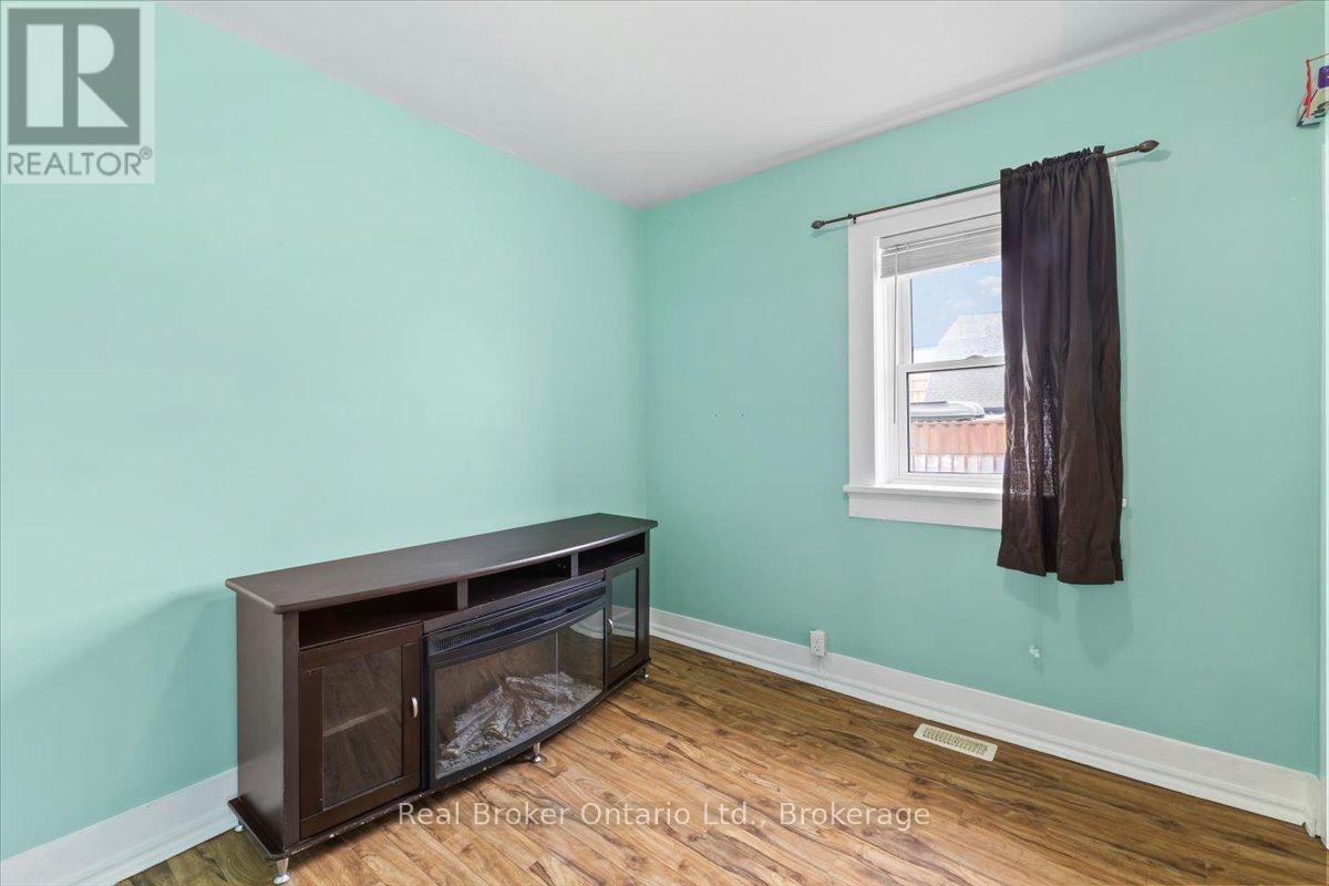 115 DURHAM STREET W - 11