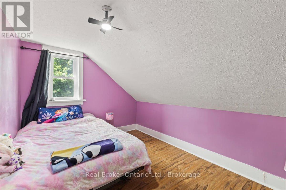 115 DURHAM STREET W - 13