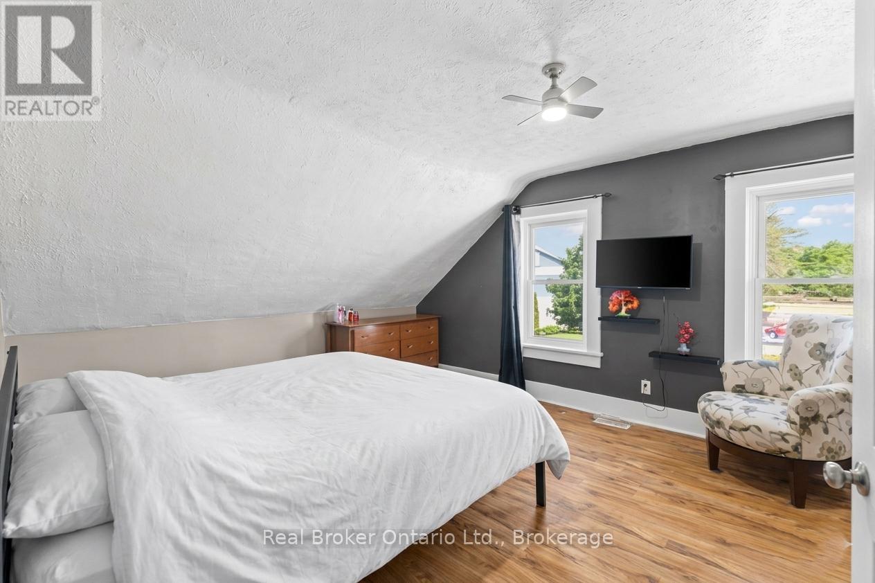 115 DURHAM STREET W - 14