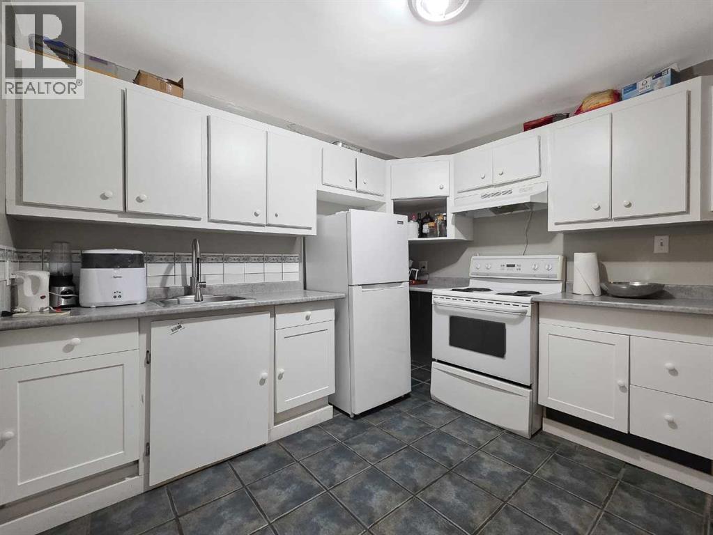 9806 104 Street — photo 14