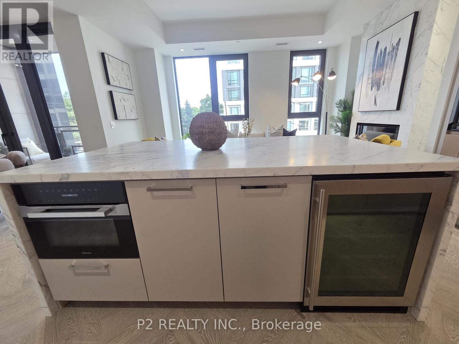 #411 2 FOREST HILL - 11