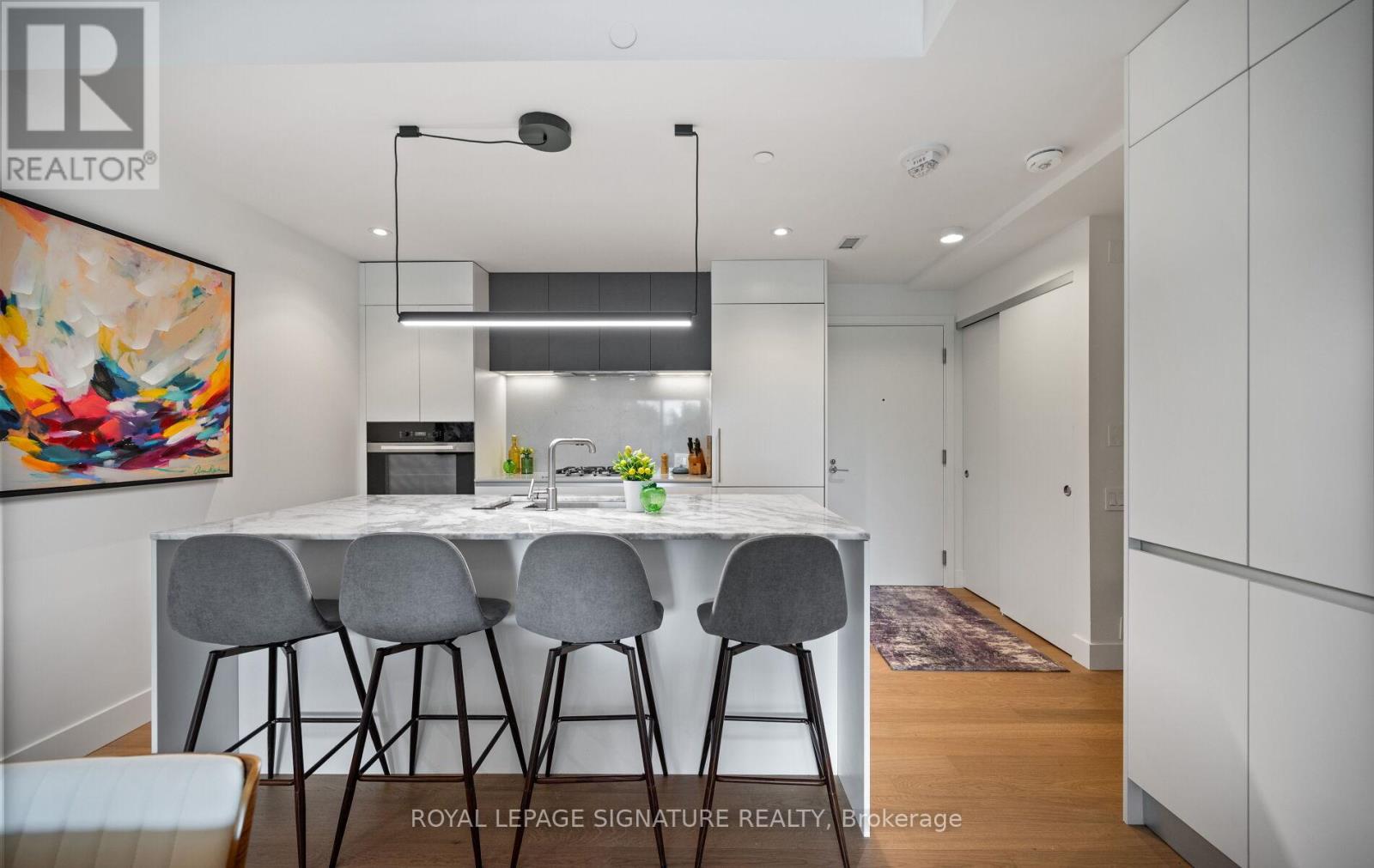 #407 1414 BAYVIEW AVENUE - 17