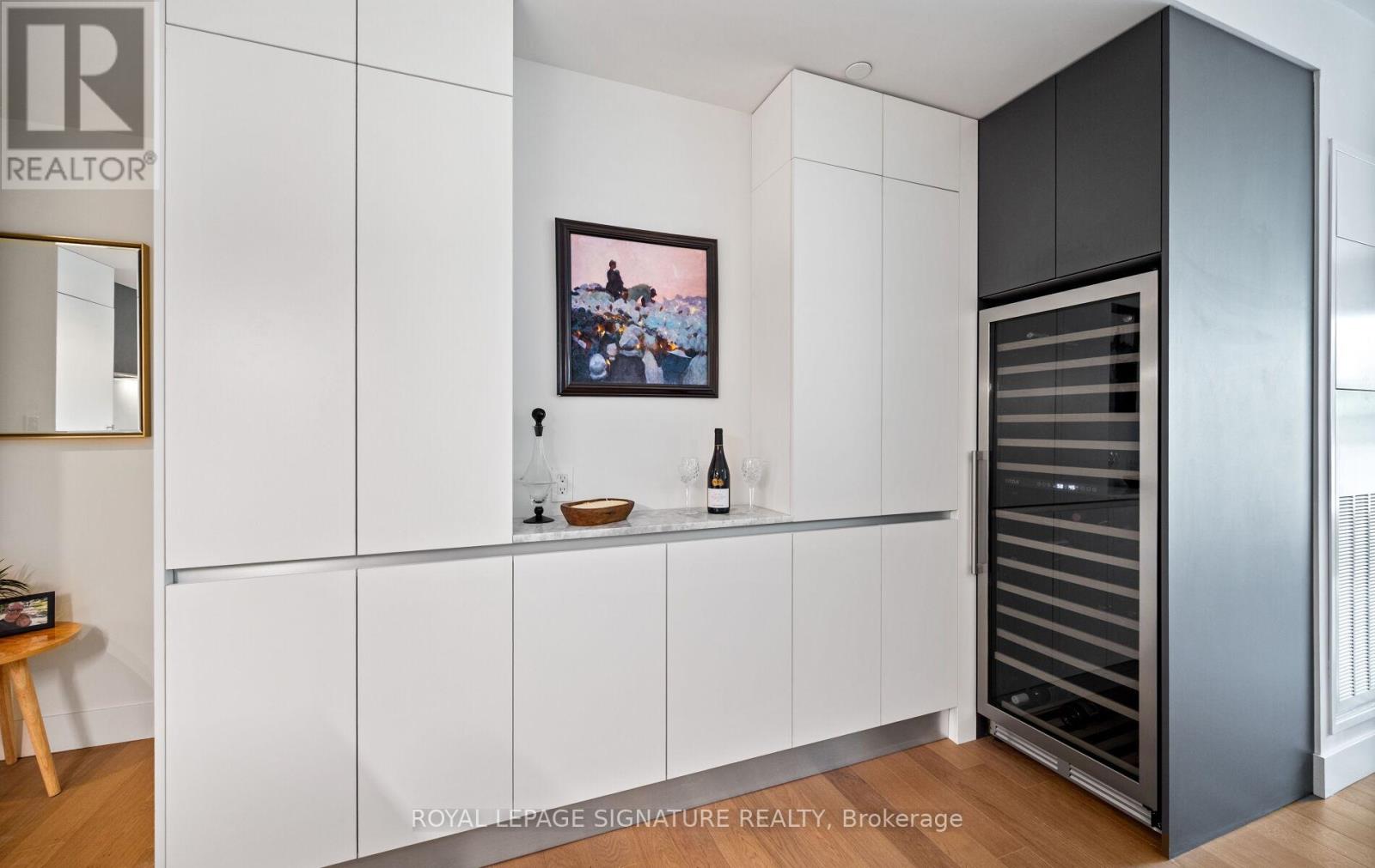 #407 1414 BAYVIEW AVENUE - 16