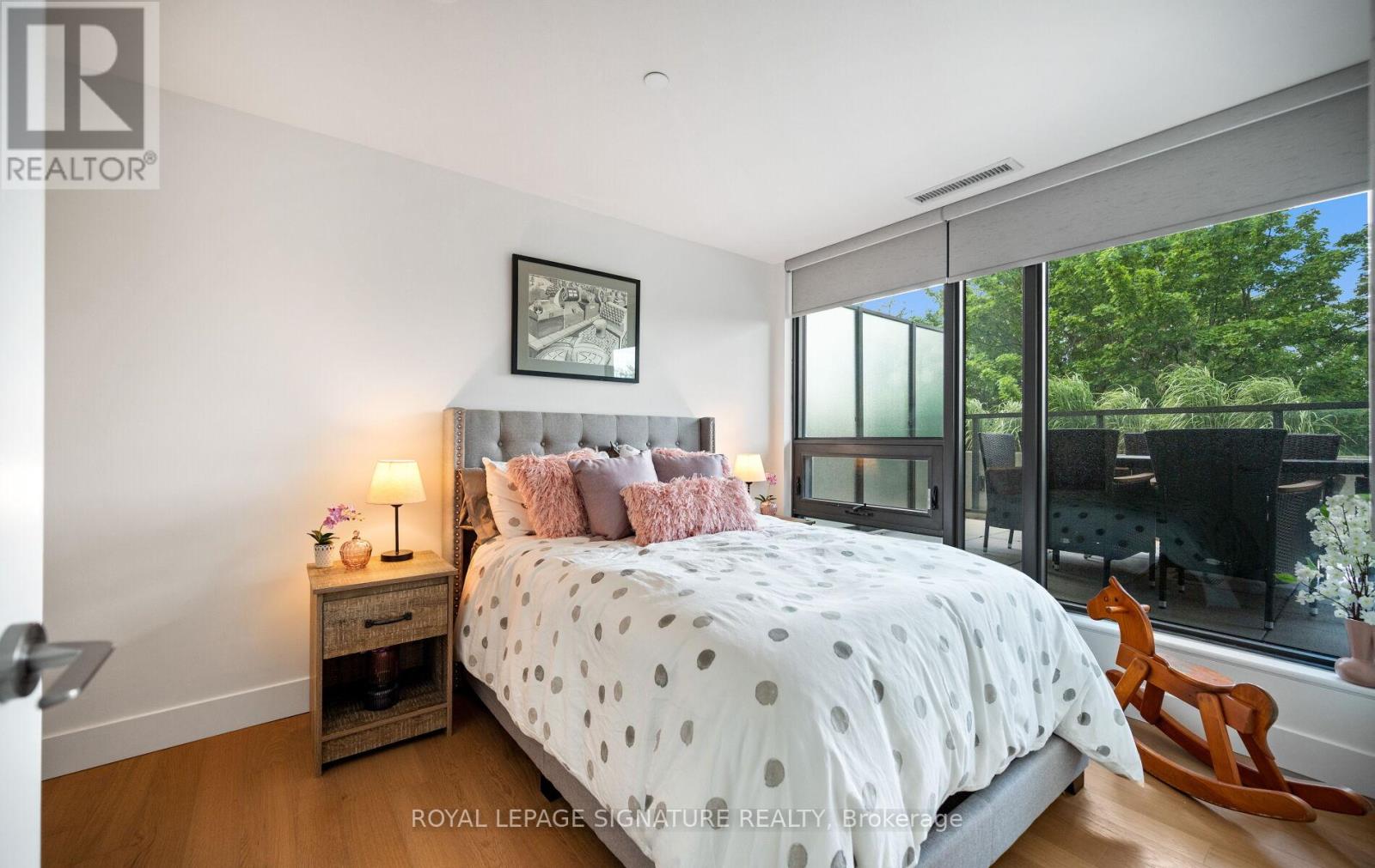 #407 1414 BAYVIEW AVENUE - 30