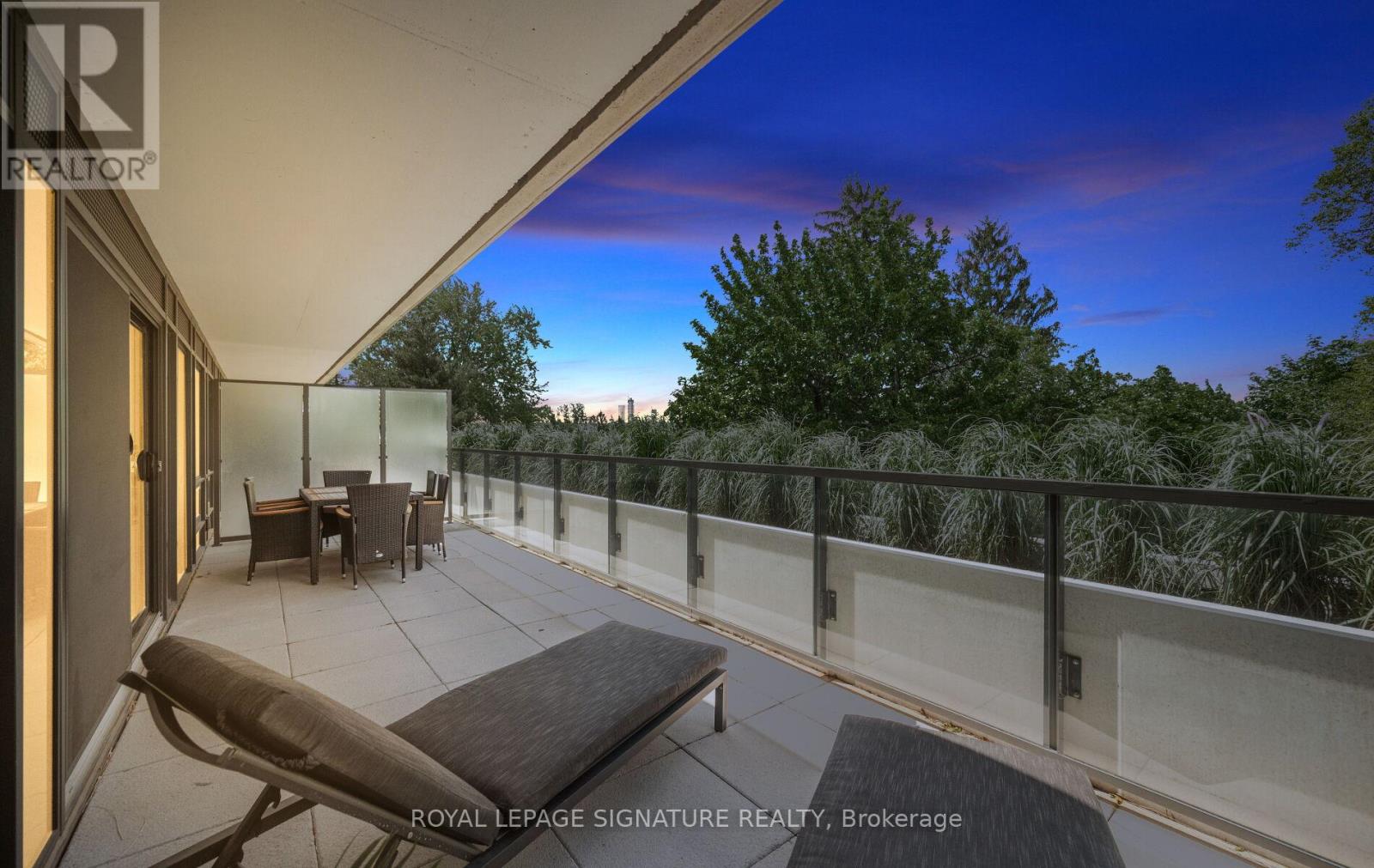 #407 1414 BAYVIEW AVENUE - 34