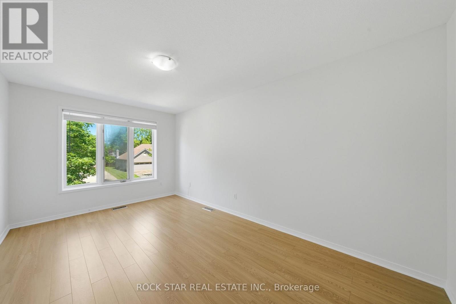 180 LAWRENCE LANE - 24