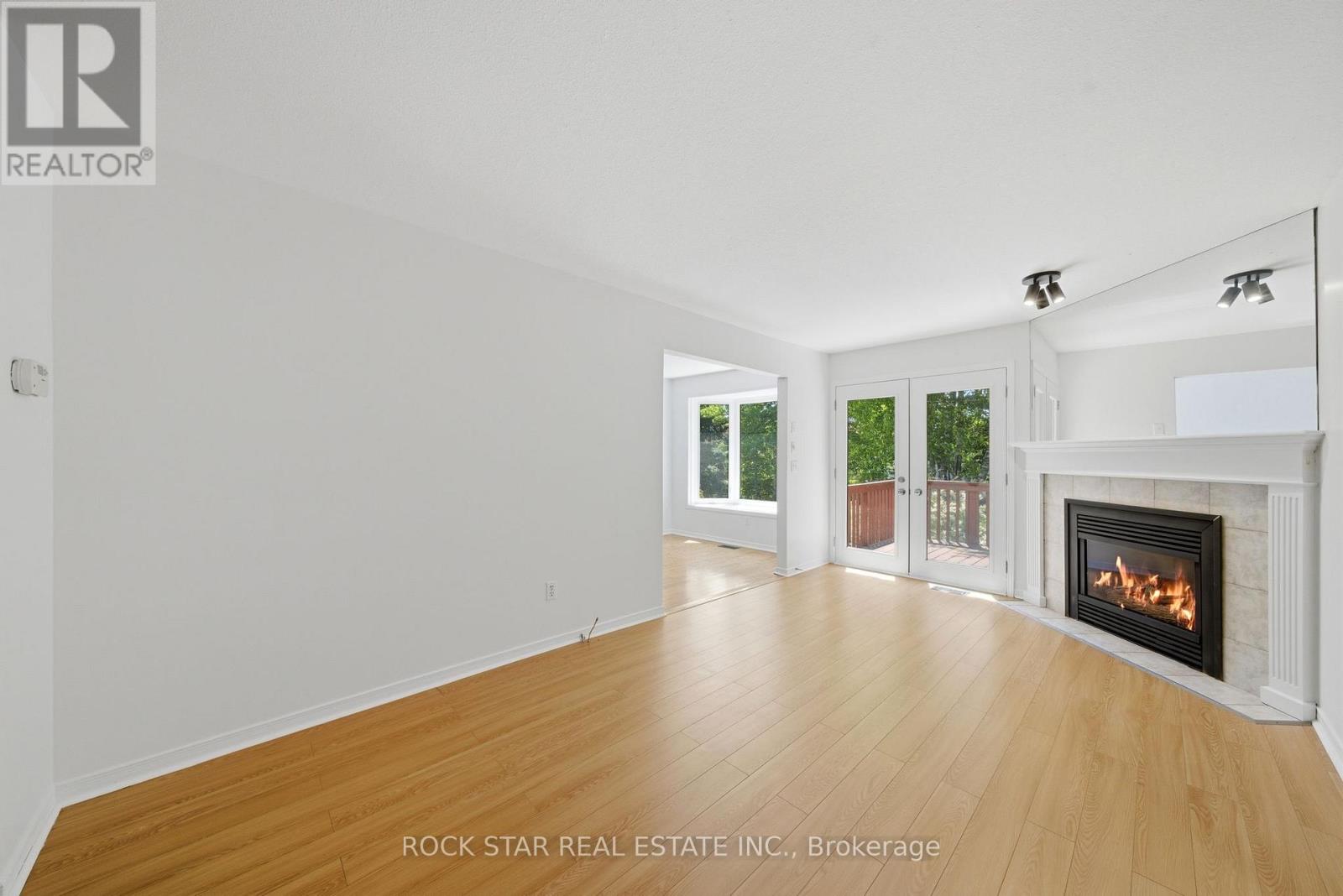 180 LAWRENCE LANE - 9